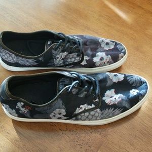 Vans canvas floral shoes mens size 11